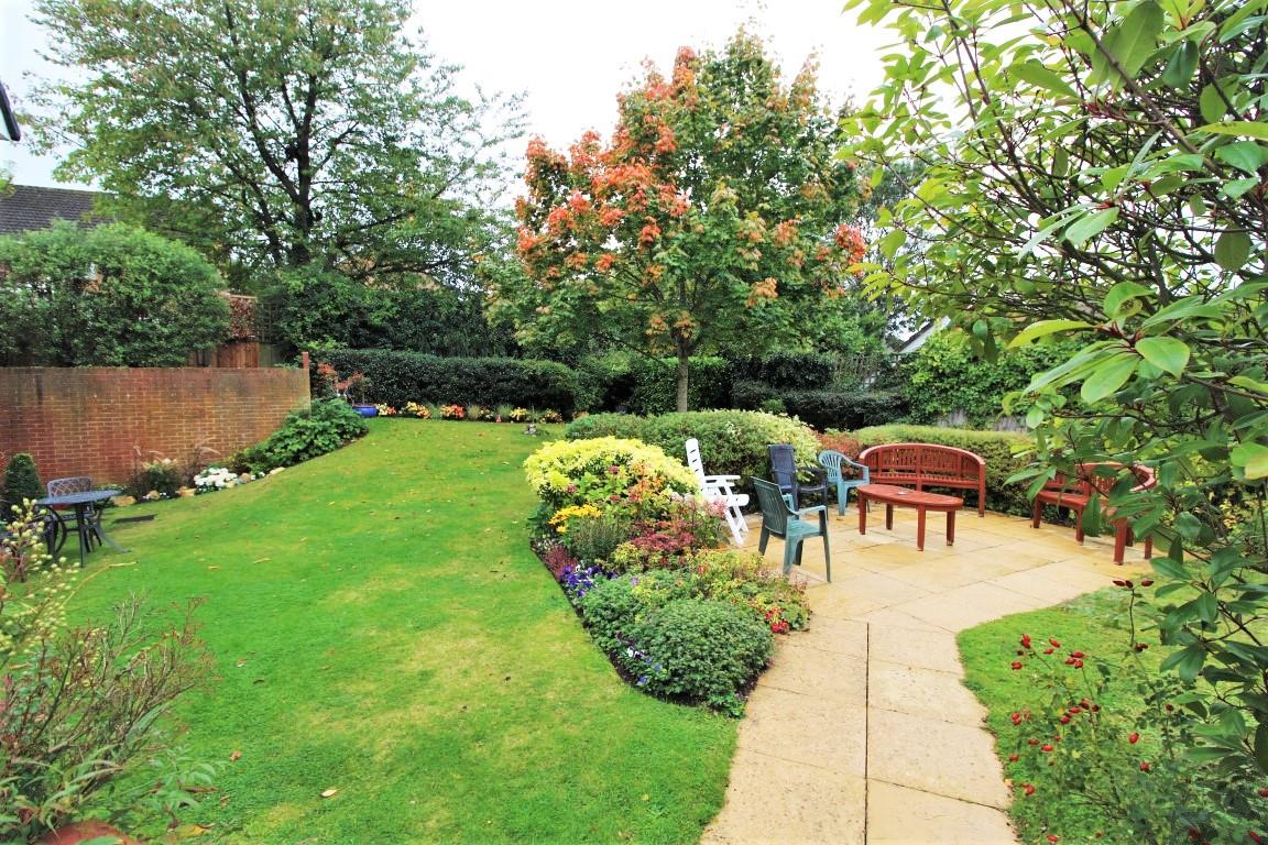 Sheppard Court, Tilehurst, Reading